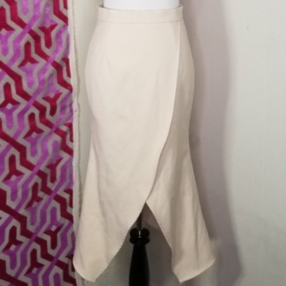 Chicwish Dresses & Skirts - ✨ Chicwish midi tulip skirt beige tan size medium